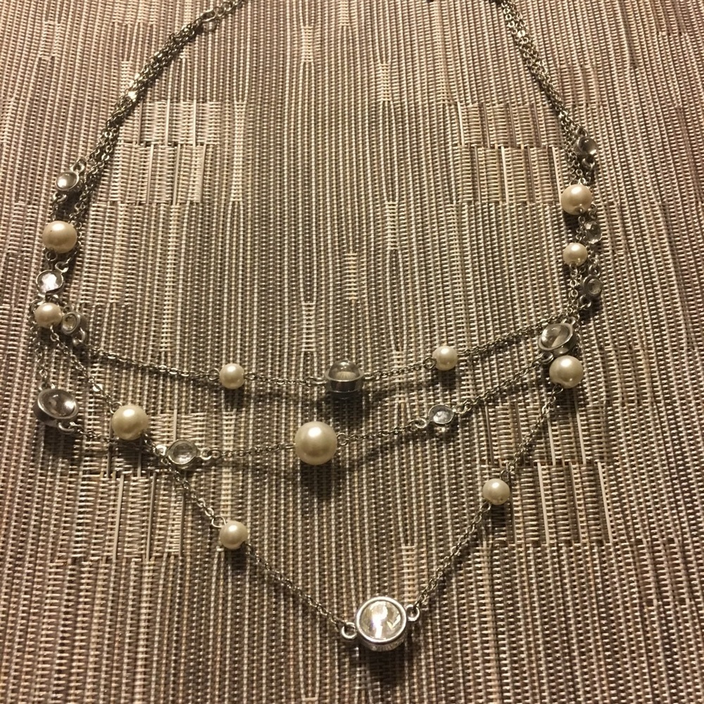 💍Faux Pearl and Crystal Layered Necklace